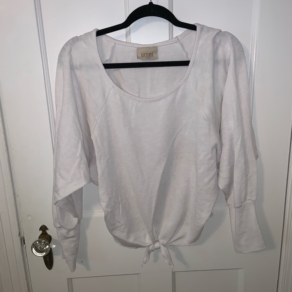 White pullover/ top